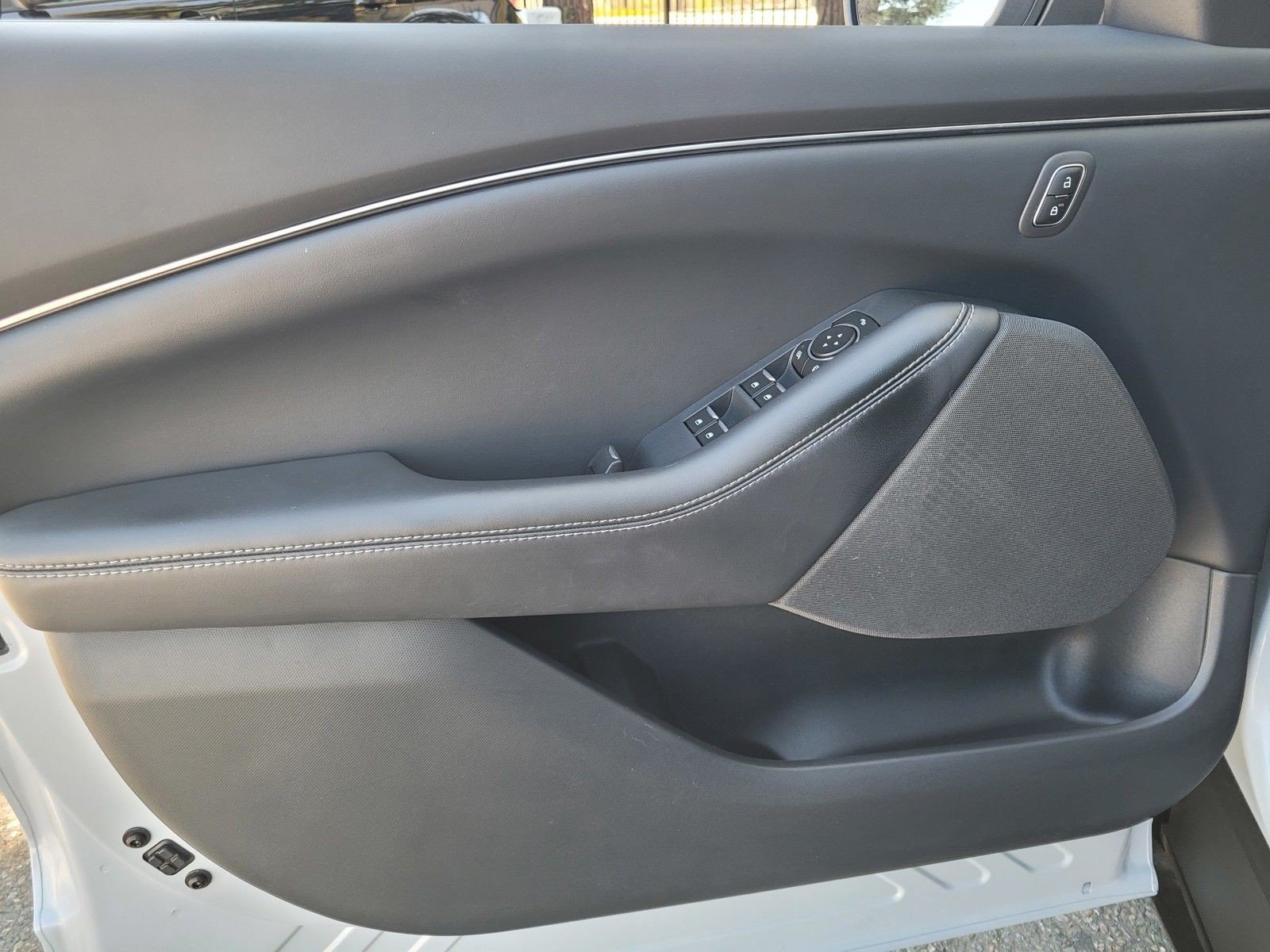 Certified 2023 Ford Mustang Mach-E Select RWD image 16