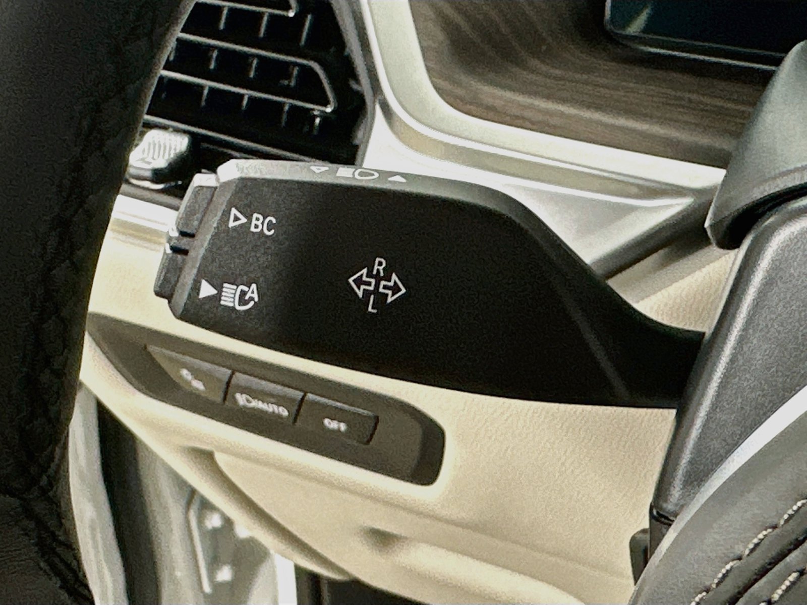 New 2027 BMW X6 xDrive40i AWD/4WD image 19