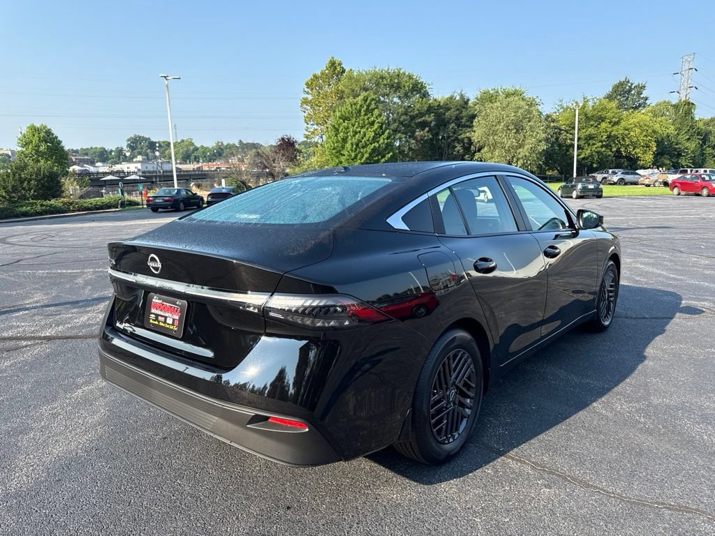 New 2026 Nissan Sentra SV w/ SV Convenience Package FWD image 8