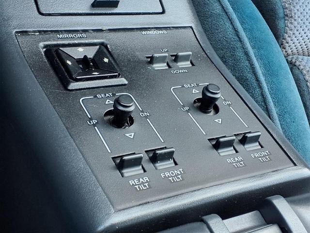 Used 1988 Ford Thunderbird RWD image 6