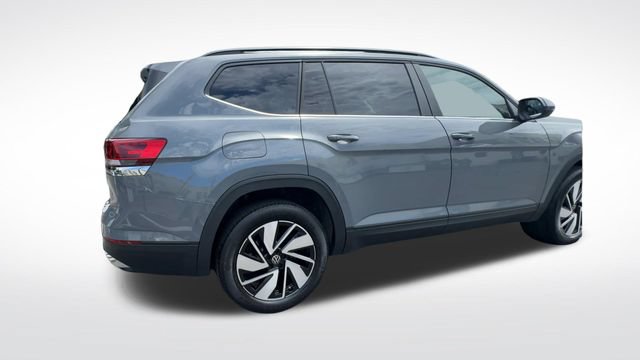 Certified 2025 Volkswagen Atlas SE FWD image 9