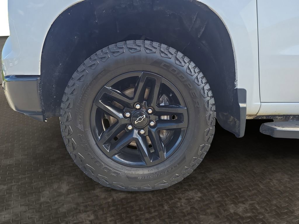 Used 2023 Chevrolet Silverado 1500 LT Trail Boss w/ Protection Package AWD/4WD image 9