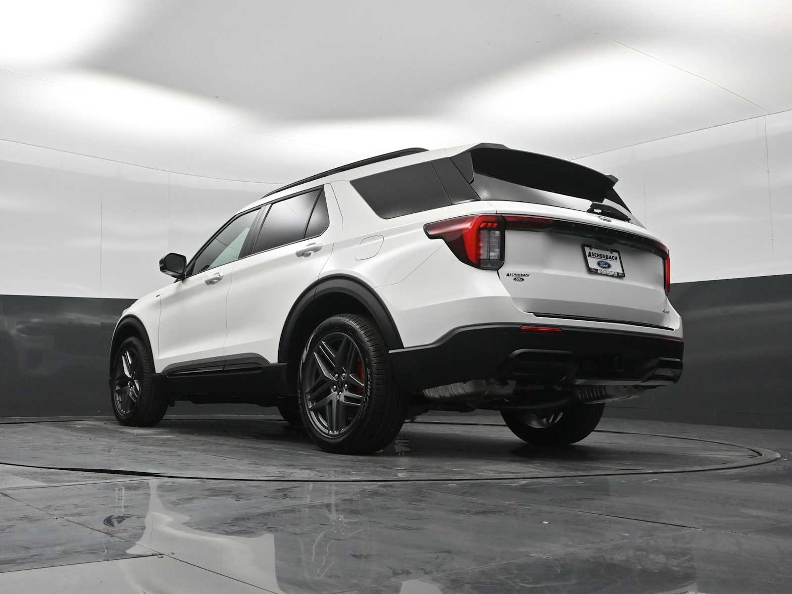 New 2026 Ford Explorer ST-Line w/ ST-Line Street Pack image 31