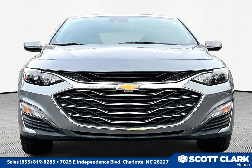 Used 2024 Chevrolet Malibu LT image 2
