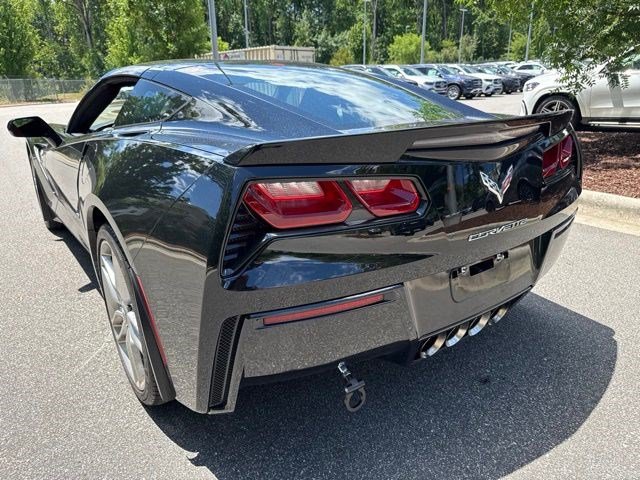 Used 2017 Chevrolet Corvette Stingray Coupe w/ Z51 1LT RWD image 15