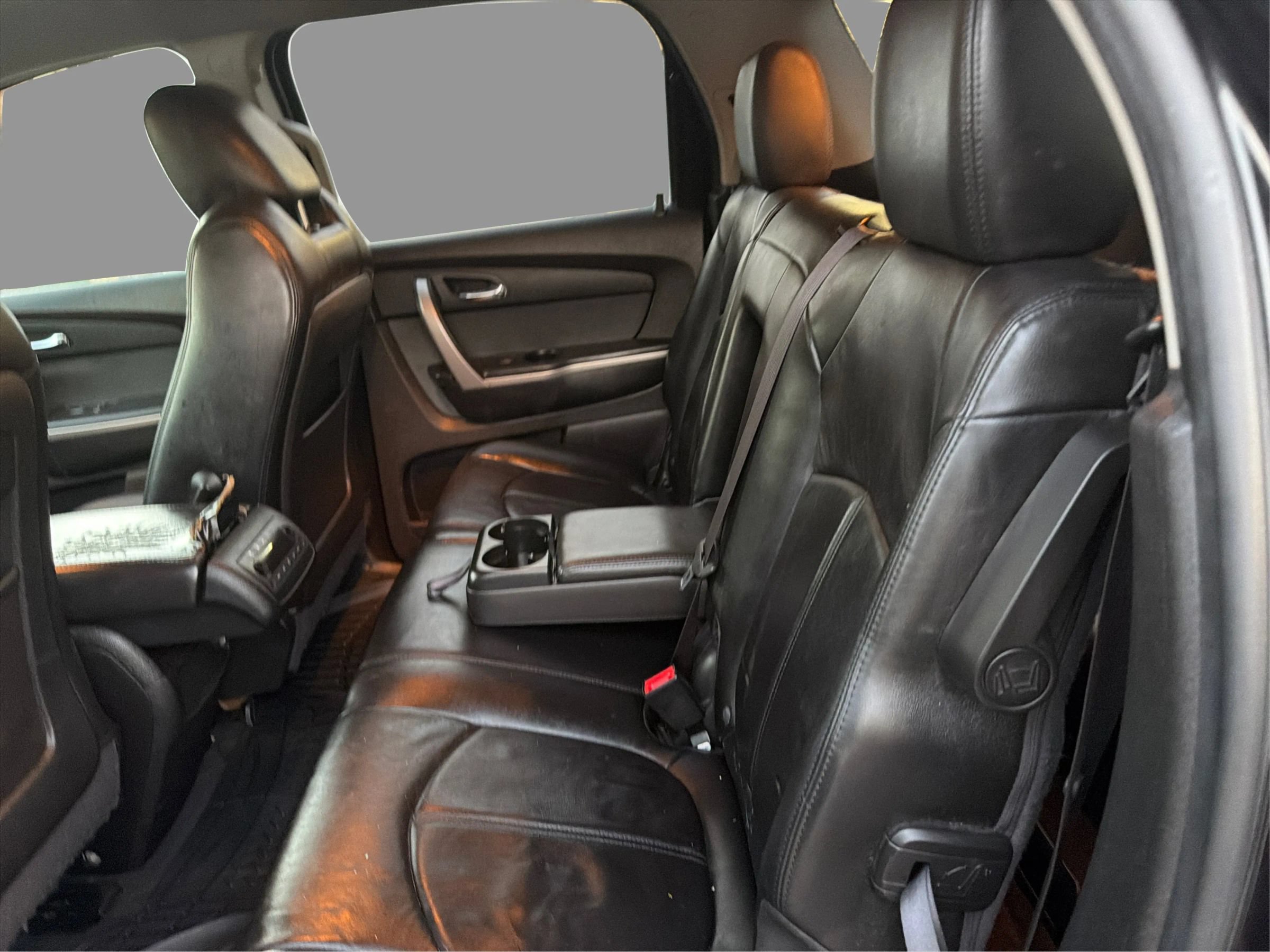 Used 2011 GMC Acadia SLT FWD image 11