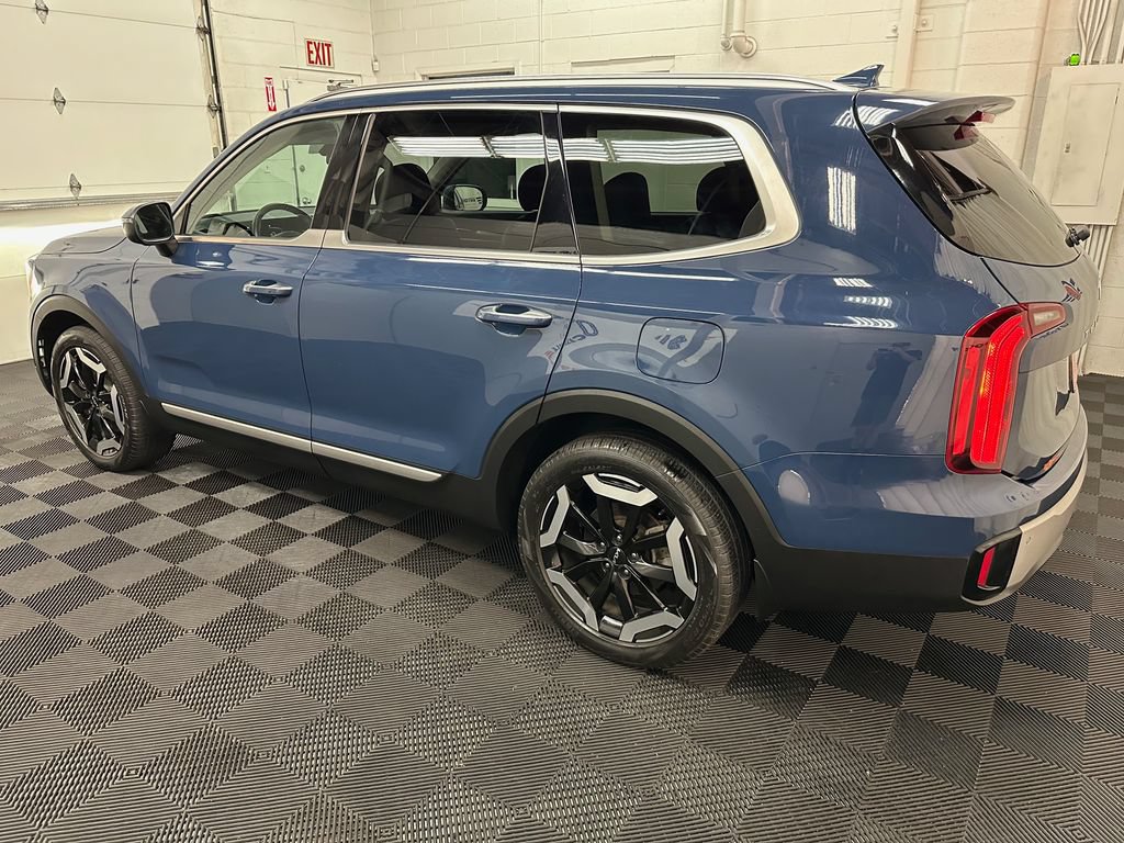 Used 2023 Kia Telluride S w/ S Sunroof Package AWD/4WD image 7