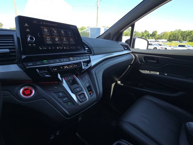Used 2025 Honda Odyssey Sport-L image 29