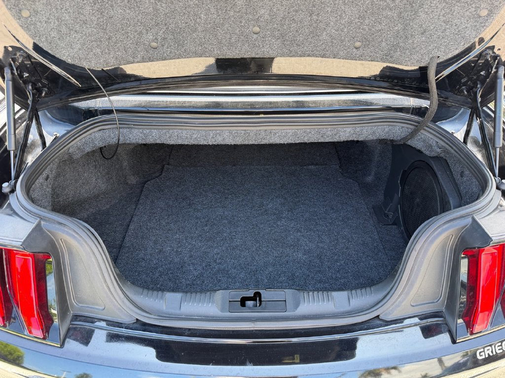 Used 2020 Ford Mustang Convertible RWD image 14