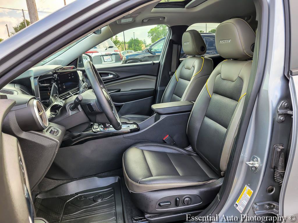 Used 2024 Chevrolet Trax ACTIV w/ Sunroof Package FWD image 9