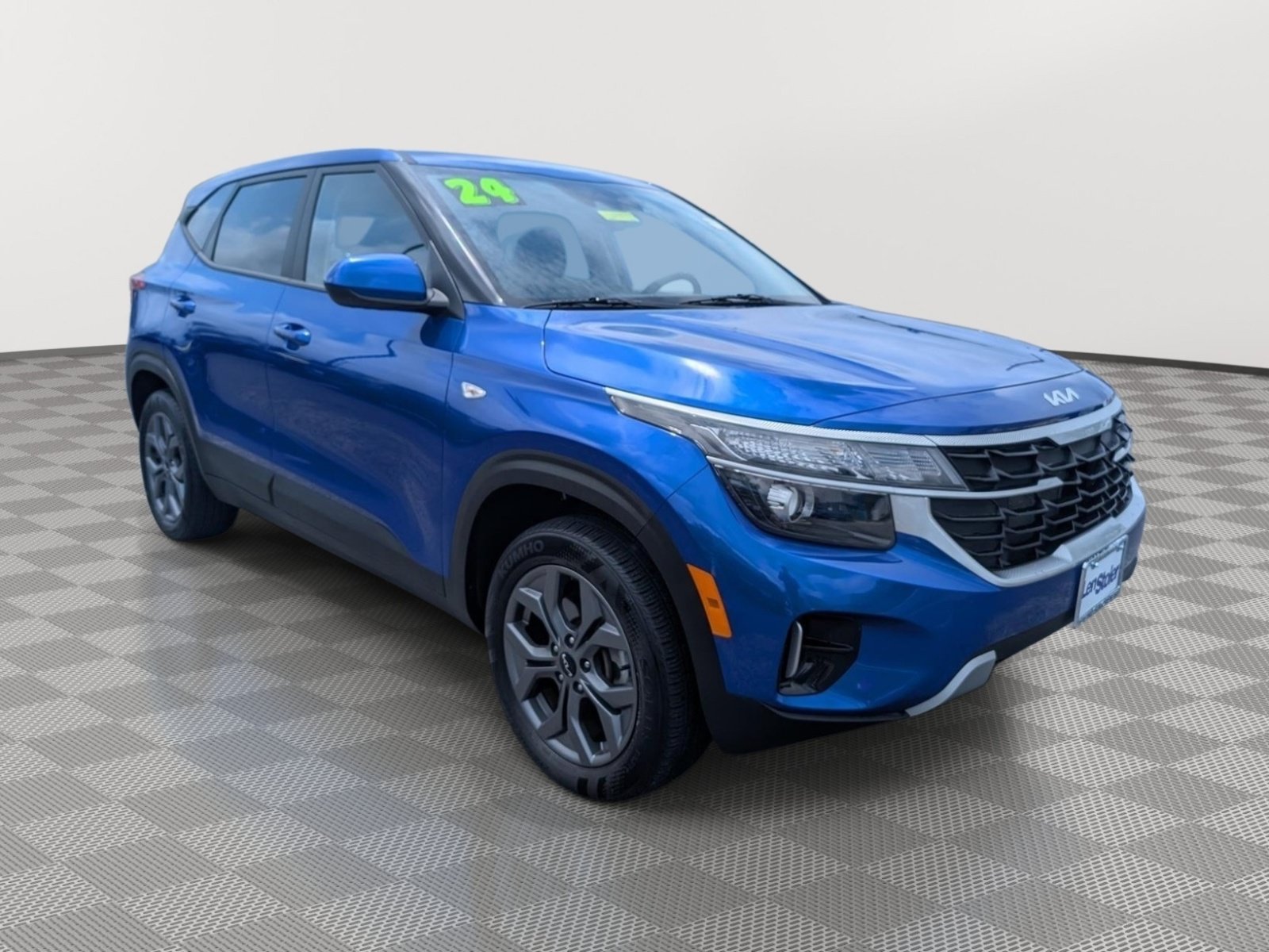 Used 2024 Kia Seltos LX AWD/4WD image 7