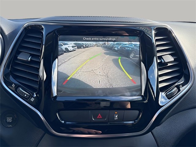 Used 2022 Jeep Cherokee Limited w/ Mopar Interior Package image 16