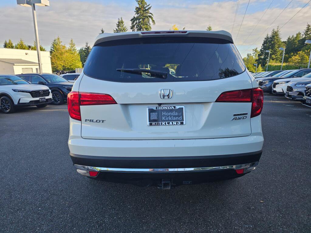 Certified 2018 Honda Pilot Touring image 6
