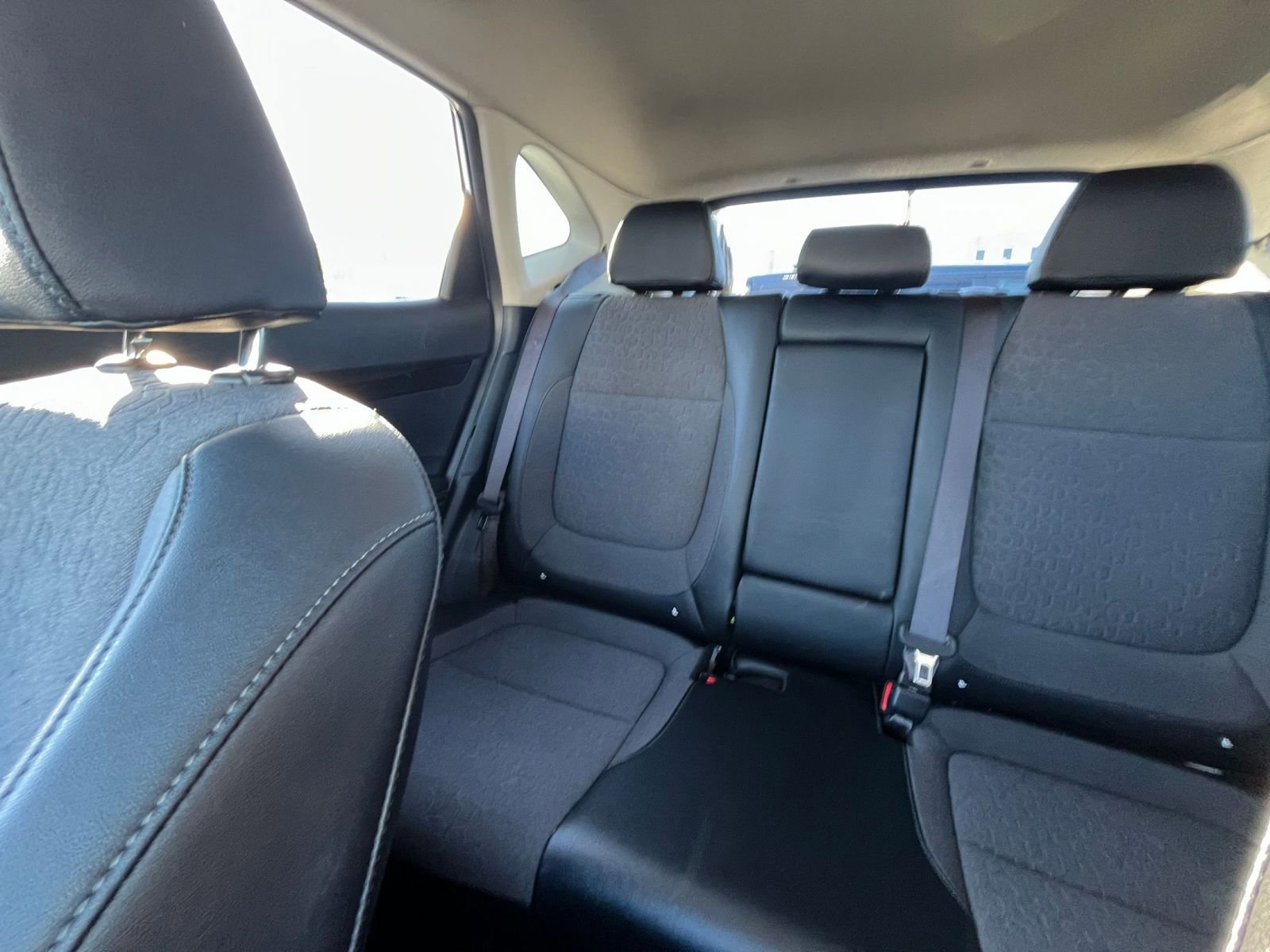 Used 2025 Kia Seltos S FWD image 39