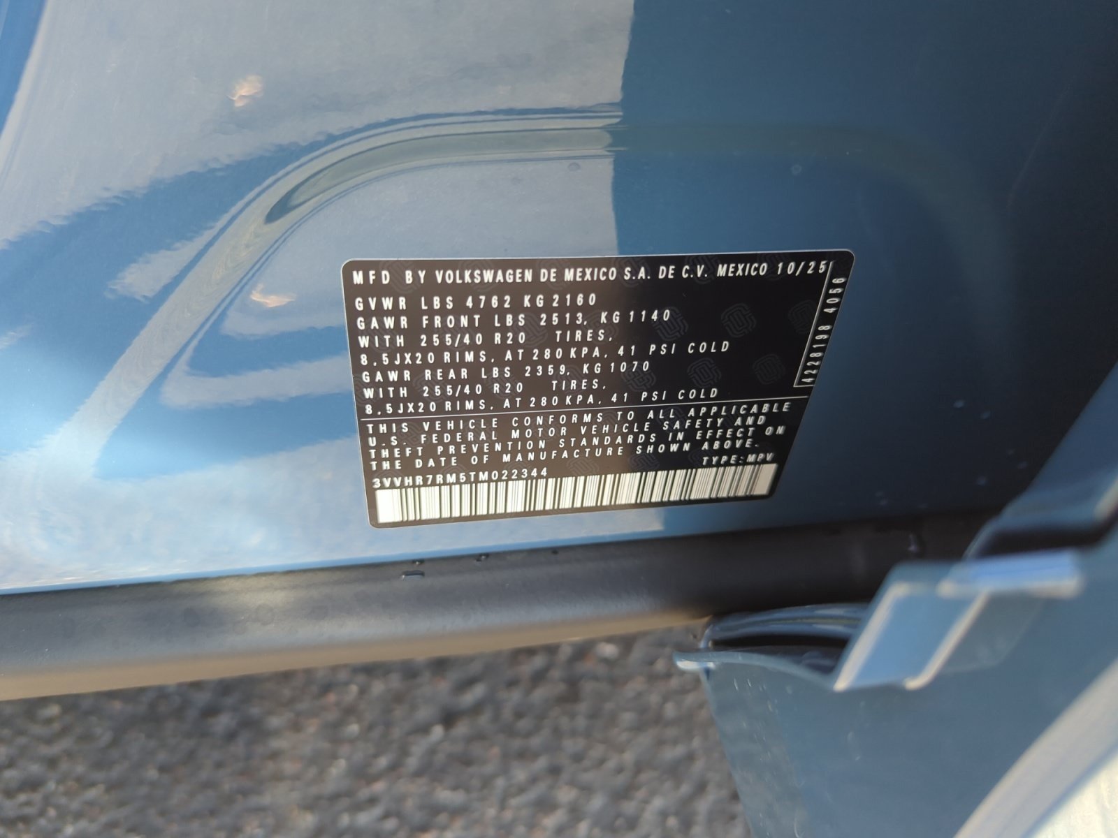 New 2026 Volkswagen Tiguan SE R-Line FWD image 24