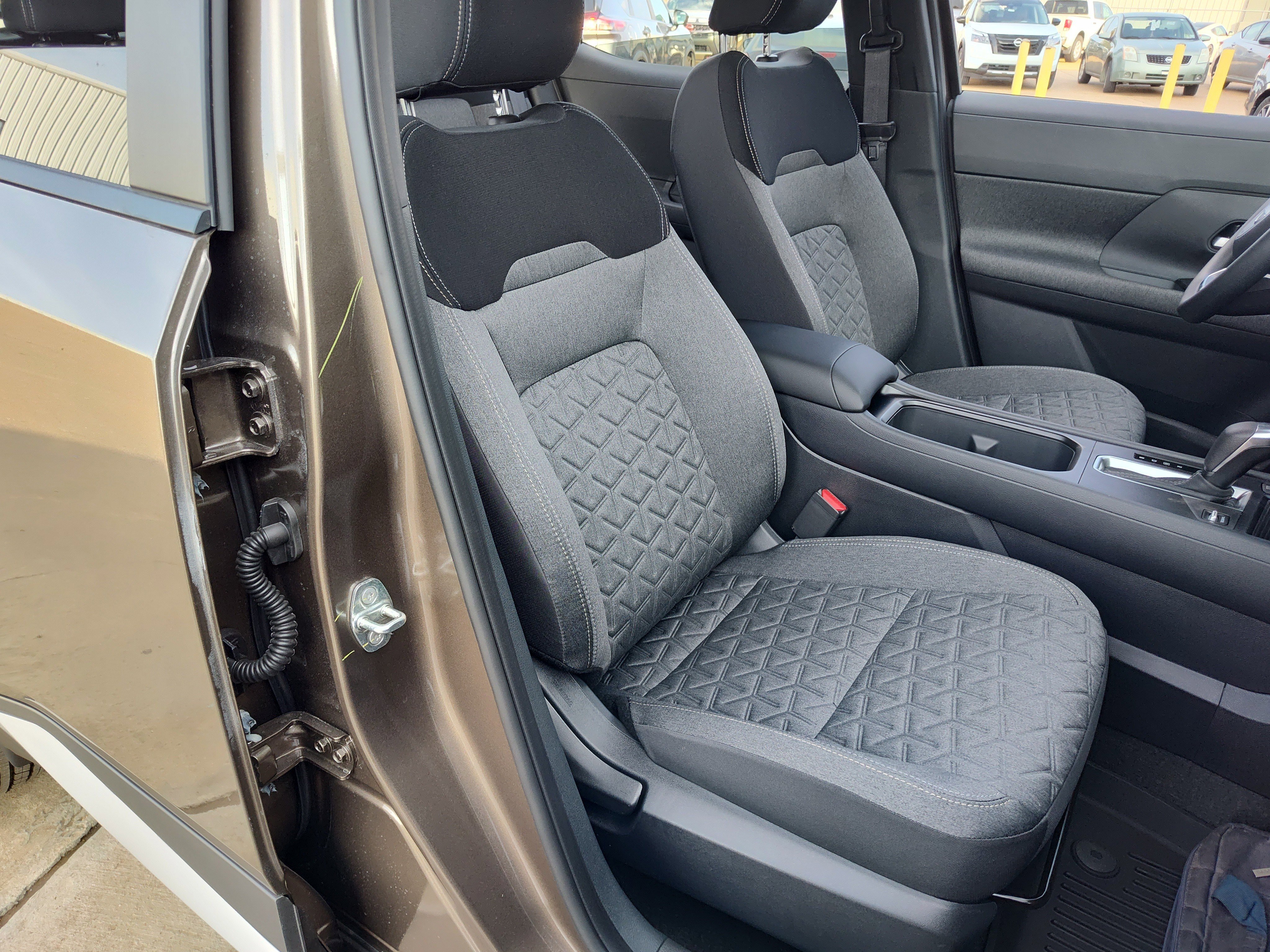 New 2026 Nissan Kicks SV w/ SV Premium Package image 12