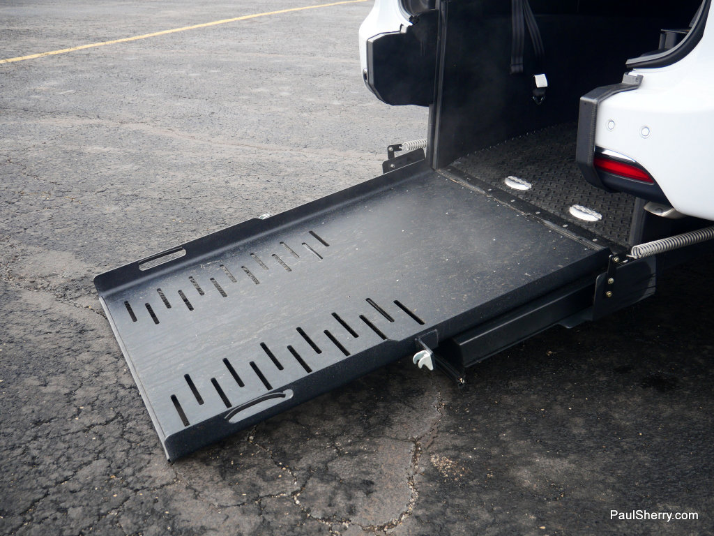 Used 2024 Chrysler Pacifica Touring image 13