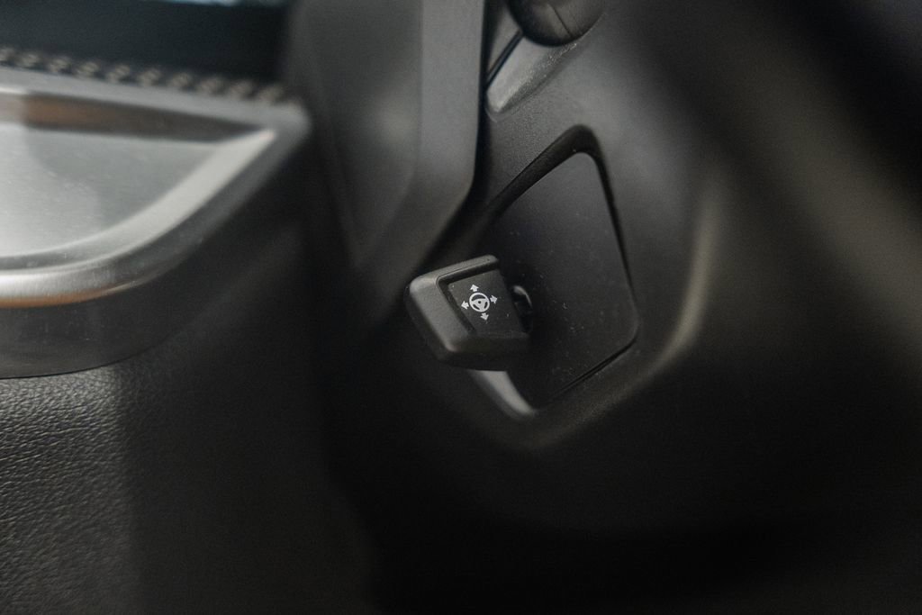 Used 2024 BMW X5 M60i image 50