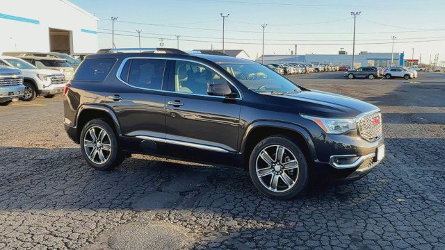 Certified 2018 GMC Acadia Denali w/ Technology Package image 2