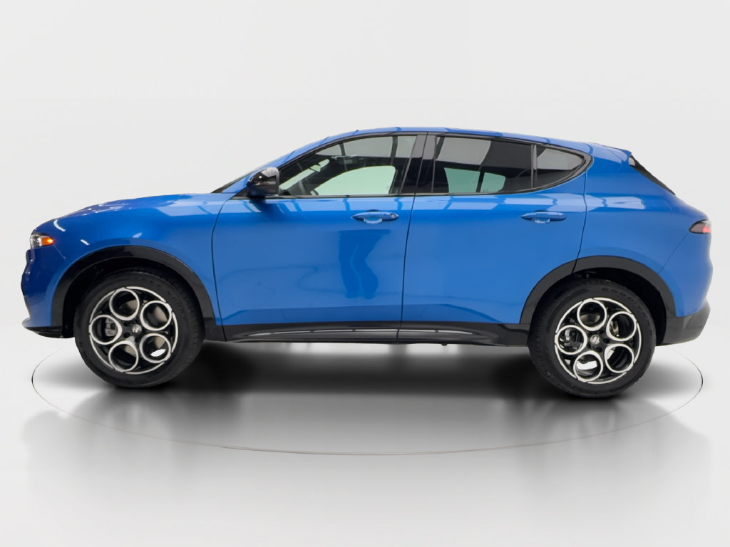 New 2026 Alfa Romeo Tonale w/ Black Premium Package AWD/4WD image 7