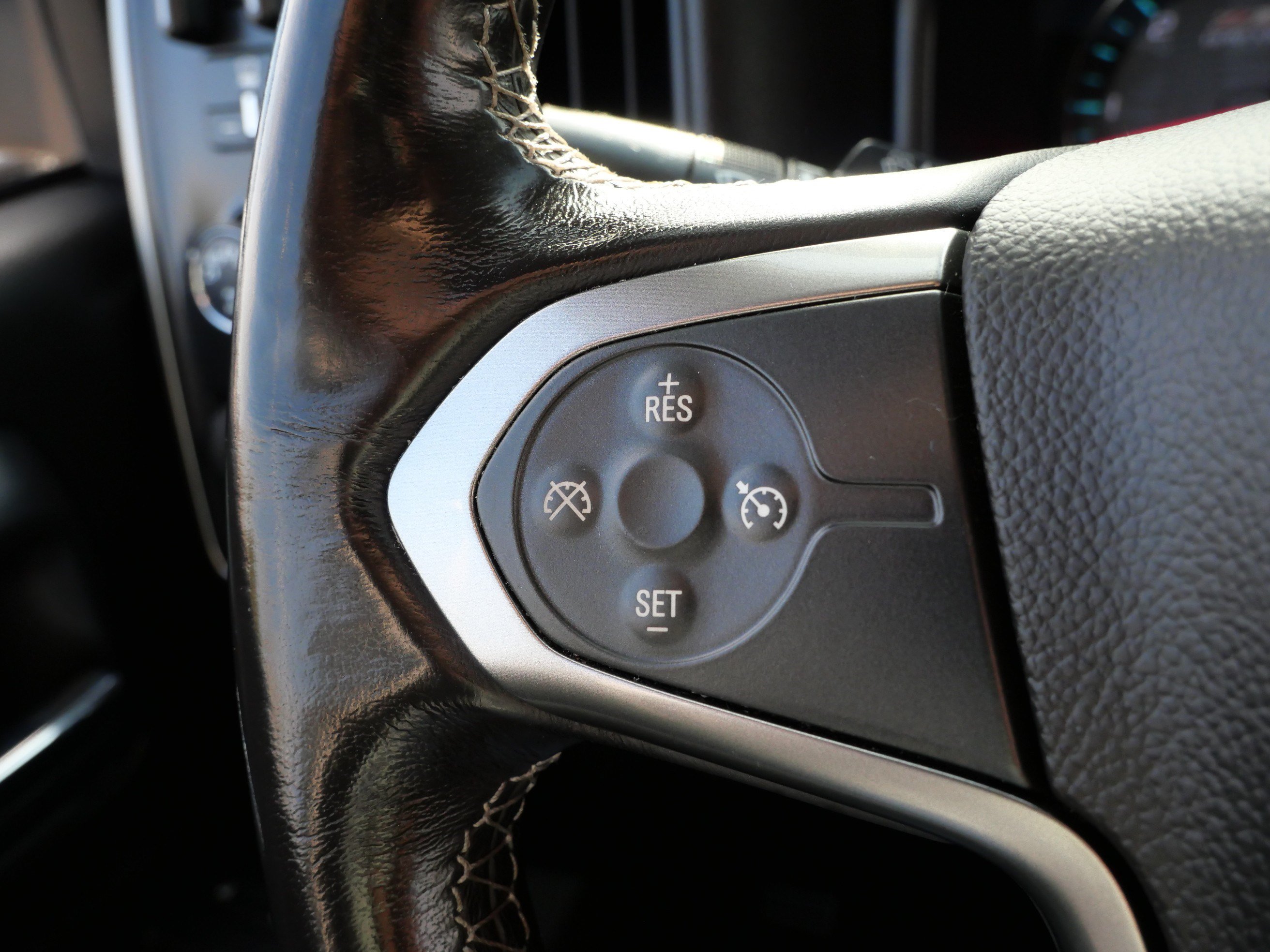 Used 2018 Chevrolet Silverado 1500 LT w/ All Star Edition AWD/4WD image 26