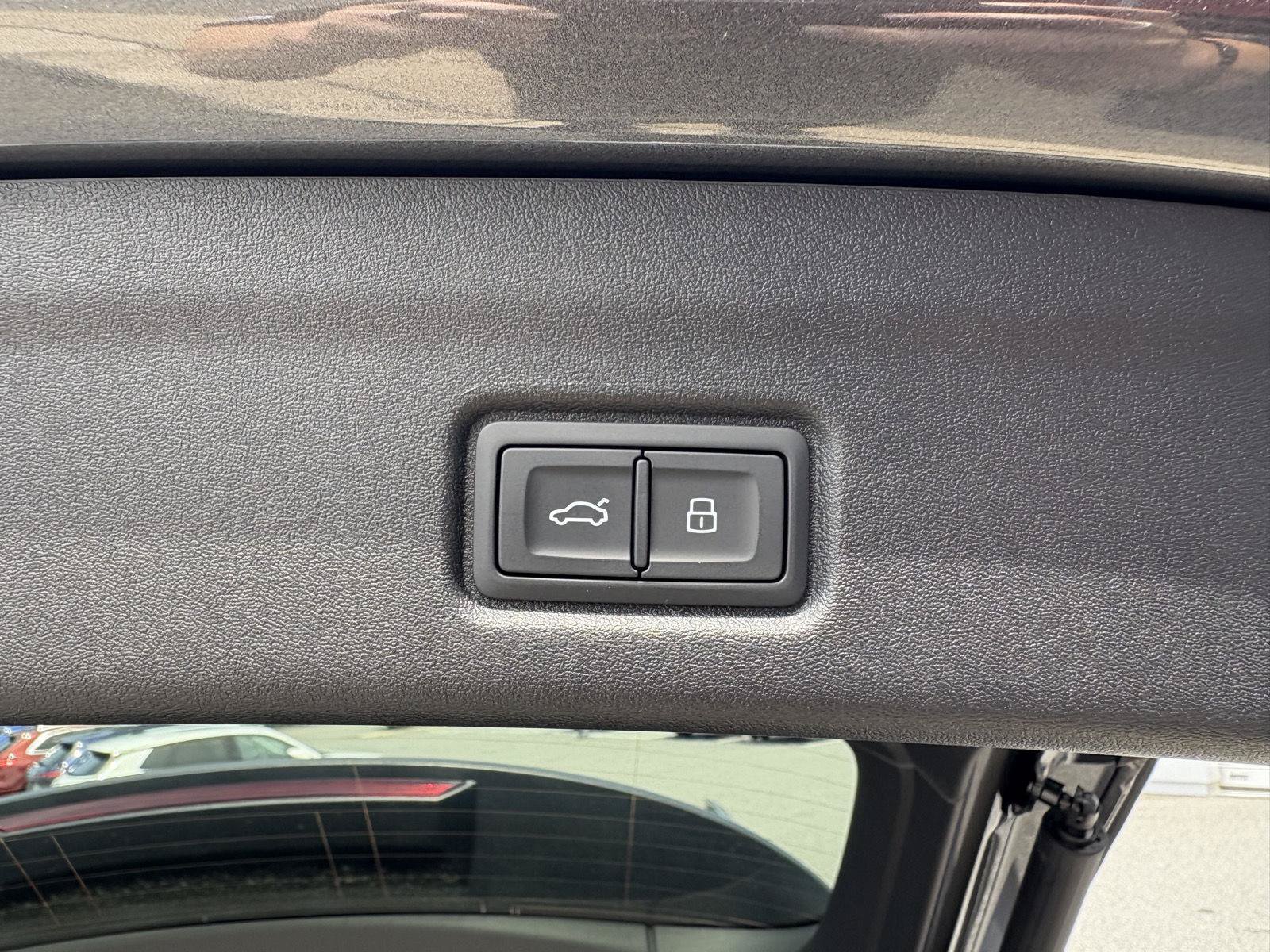 New 2027 Audi SQ6 e-tron Premium Plus AWD/4WD image 36