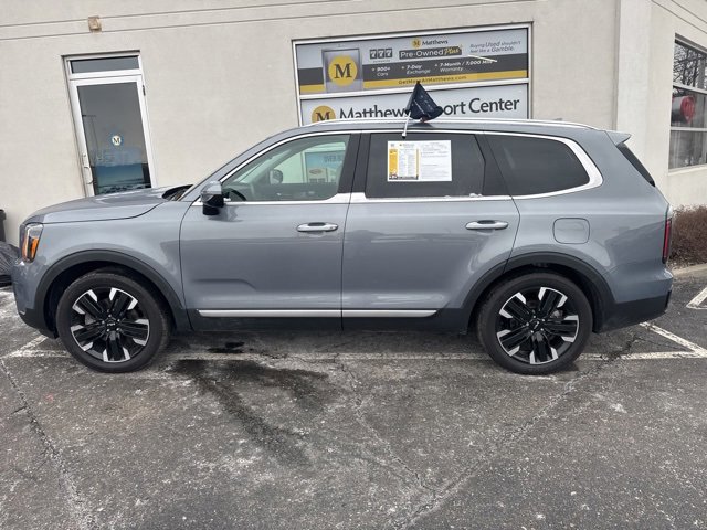 Used 2024 Kia Telluride SX Prestige w/ Towing Package image 2