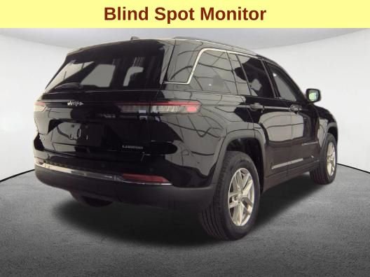 Used 2023 Jeep Grand Cherokee Laredo w/ Trailer Tow Prep Group (B) AWD/4WD image 5