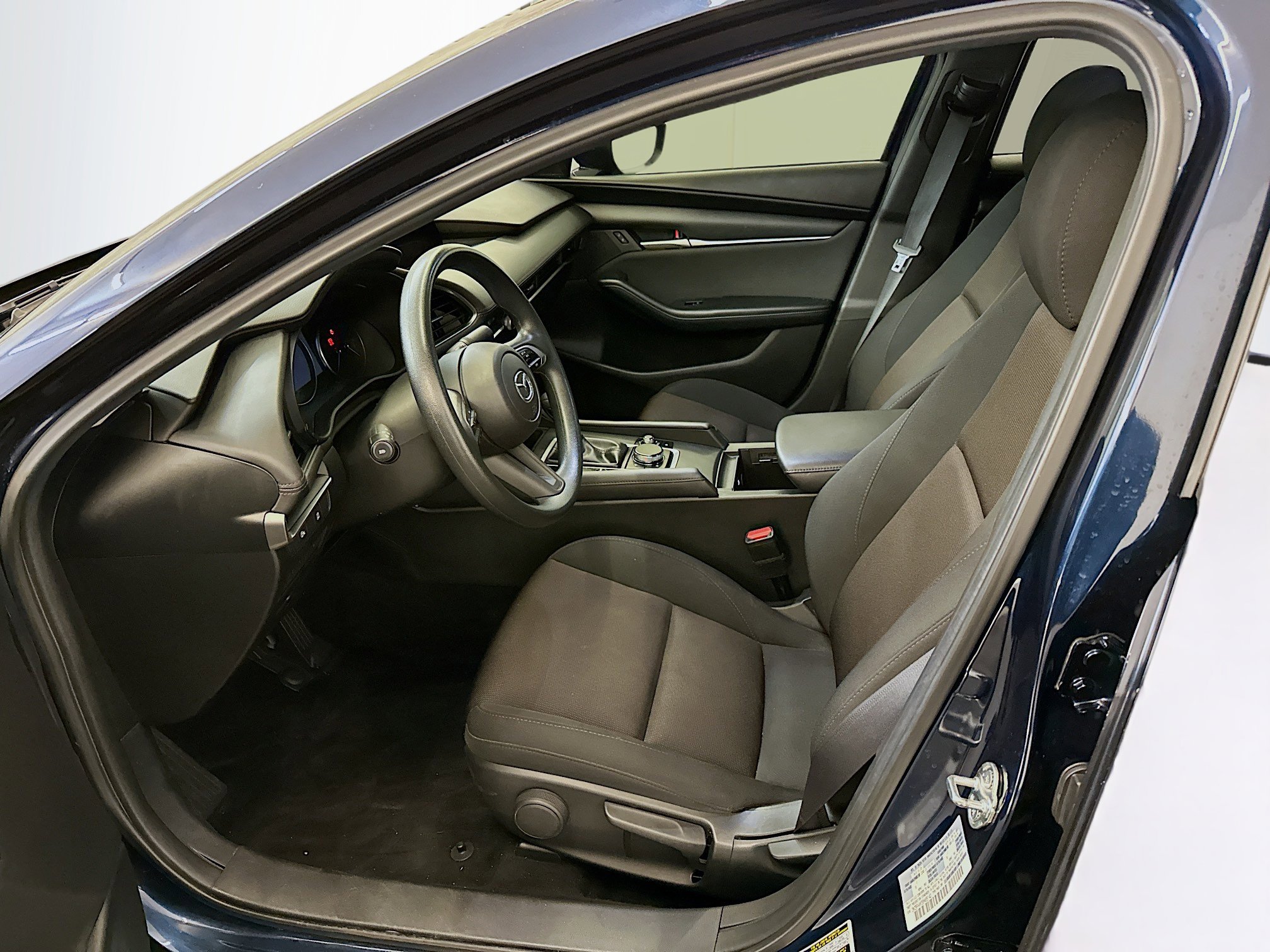 Used 2025 MAZDA MAZDA3 s image 13