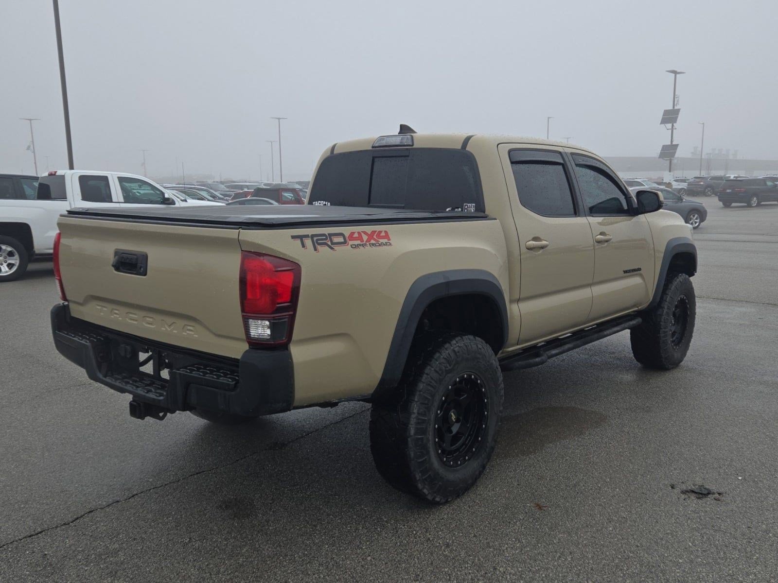 Used 2019 Toyota Tacoma TRD Off-Road image 4