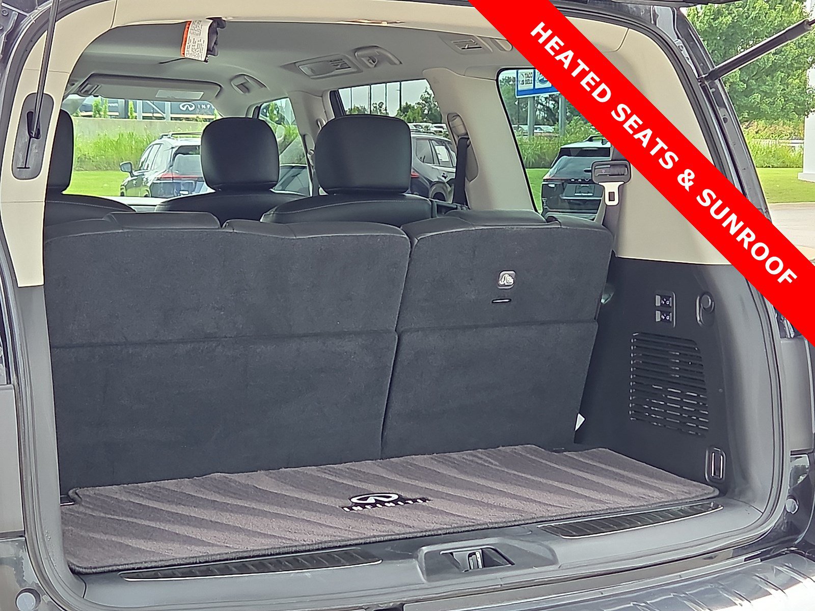 Used 2023 INFINITI QX80 Luxe w/ Cargo Package AWD/4WD image 9
