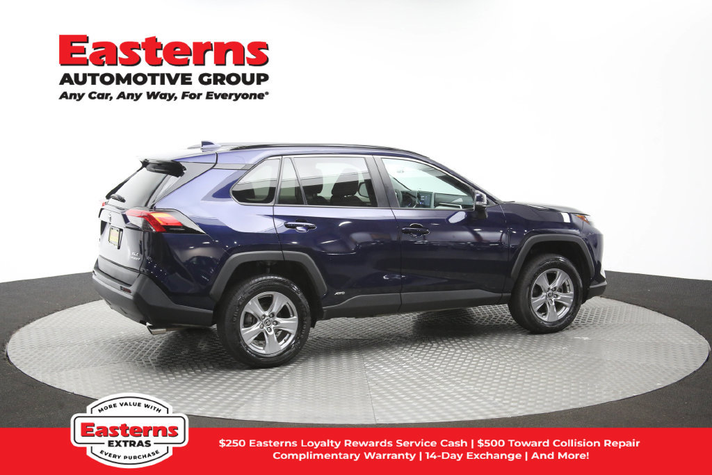 Used 2024 Toyota RAV4 XLE AWD/4WD image 42