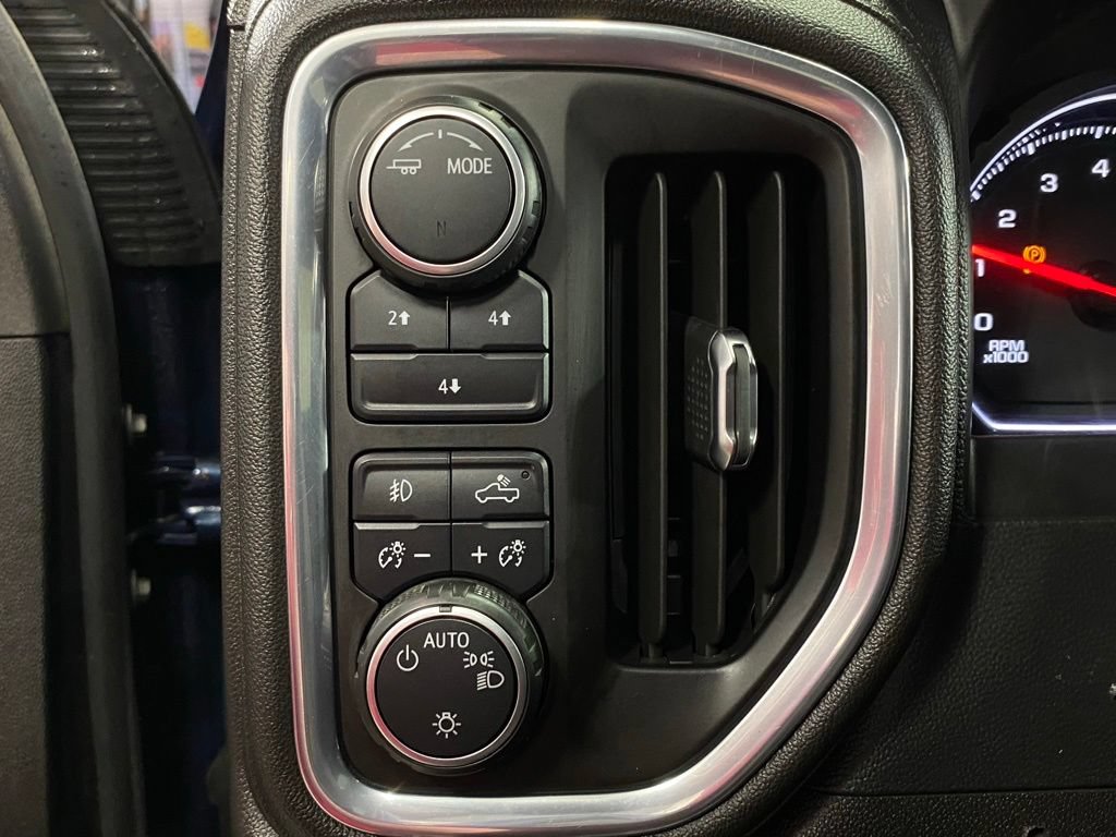 Used 2021 Chevrolet Silverado 3500 LT w/ Convenience Package AWD/4WD image 18