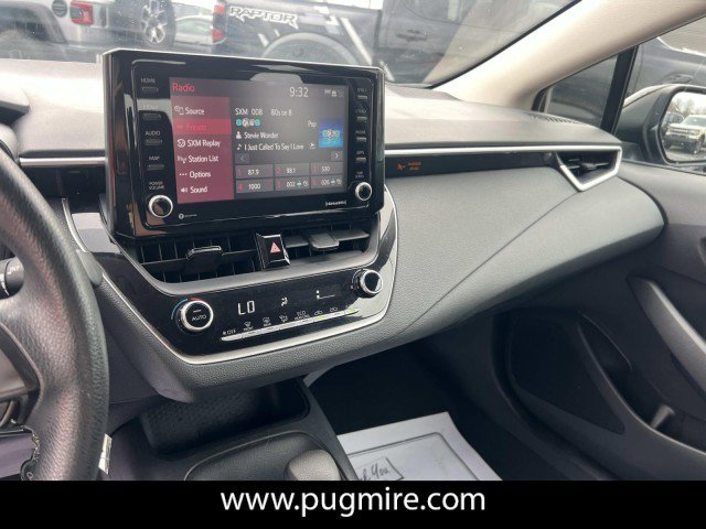 Used 2022 Toyota Corolla LE image 29