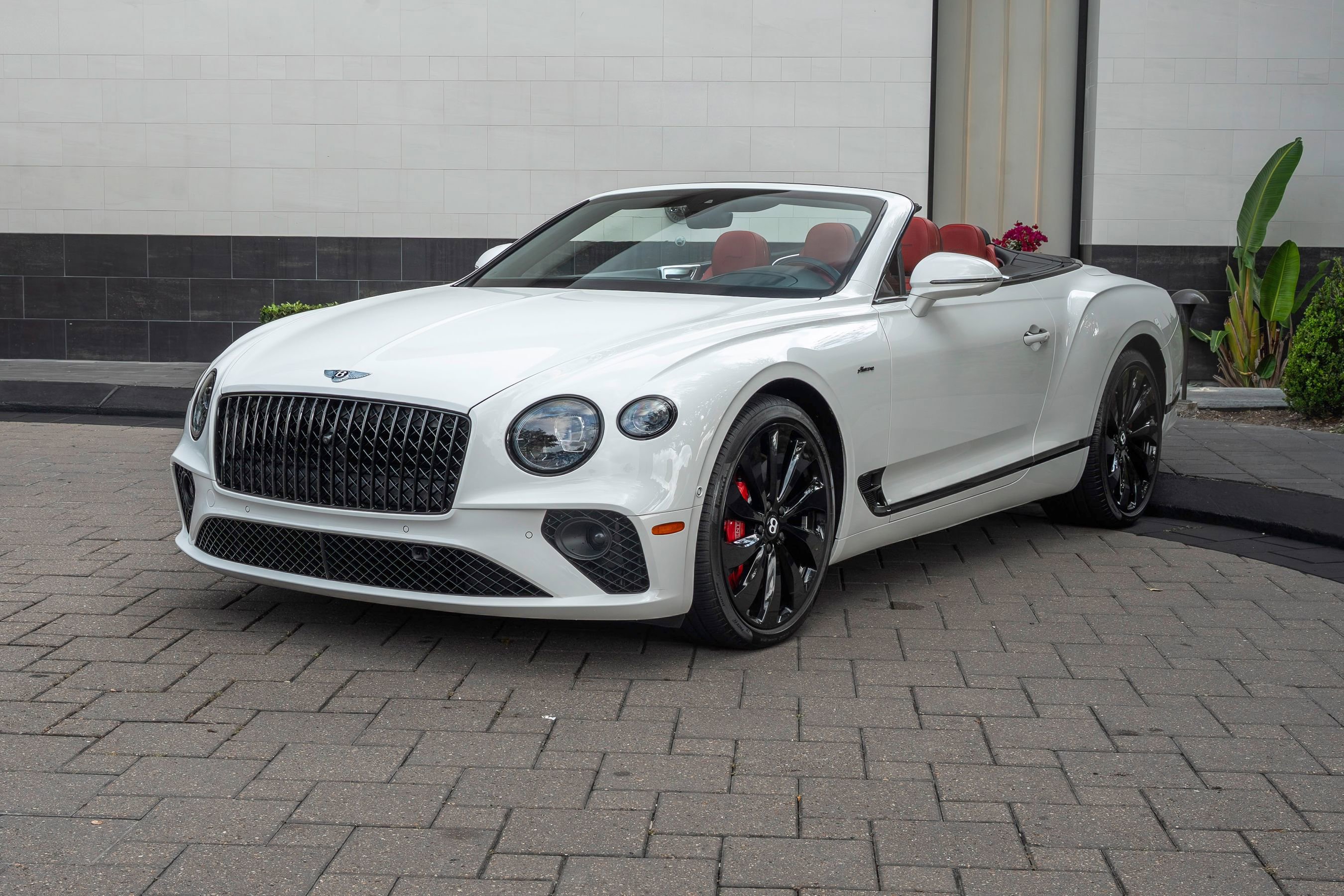 Used 2024 Bentley Continental GT Azure AWD/4WD image 28