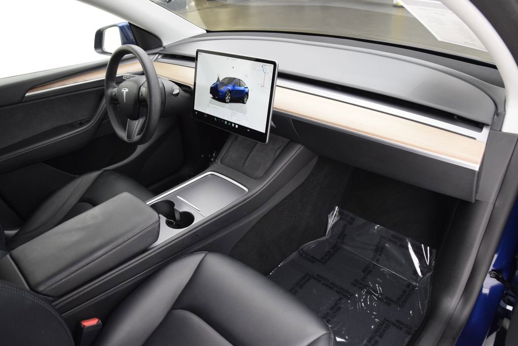 Used 2022 Tesla Model Y Long Range AWD/4WD image 14