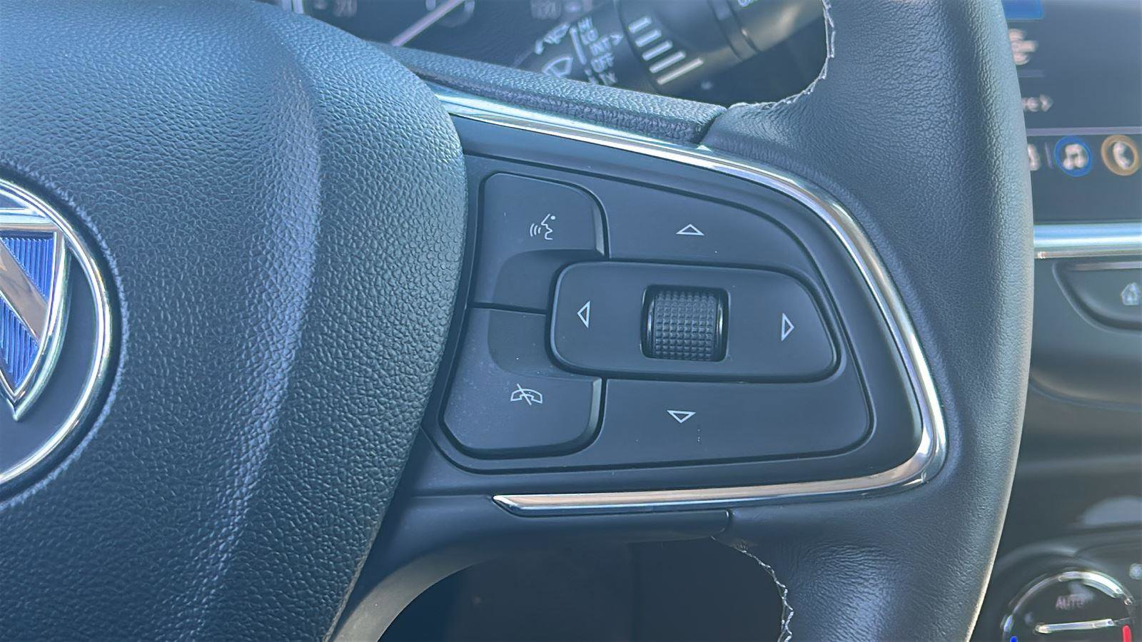 Certified 2023 Buick Encore GX Select w/ Safety Package II image 17