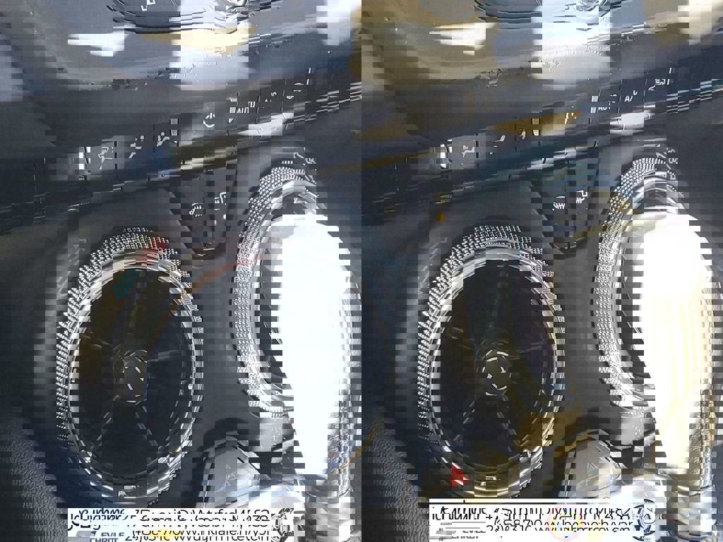 Used 2021 Chevrolet Camaro LT image 19