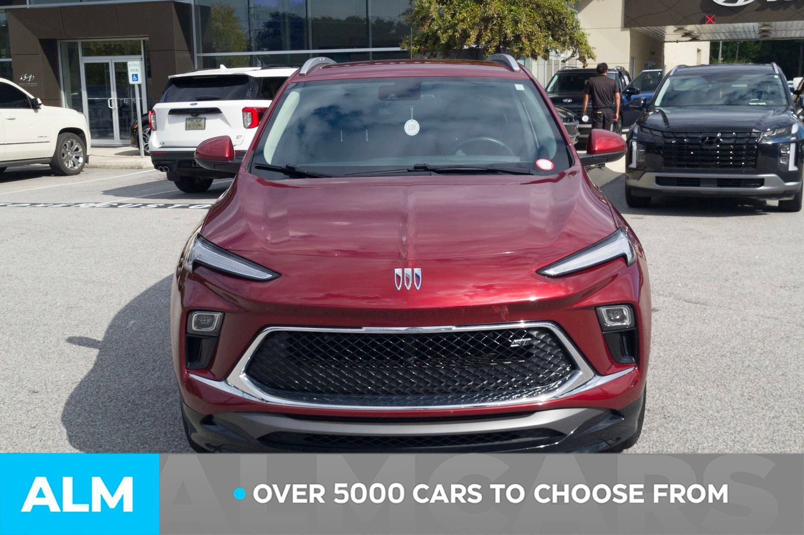 Used 2024 Buick Encore GX Sport Touring image 3