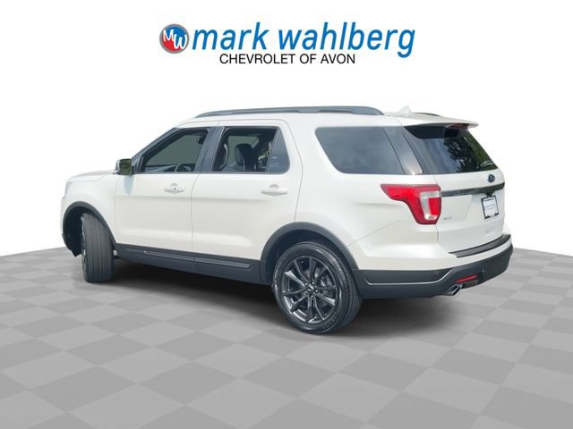 Used 2018 Ford Explorer XLT w/ Equipment Group 202A AWD/4WD image 6