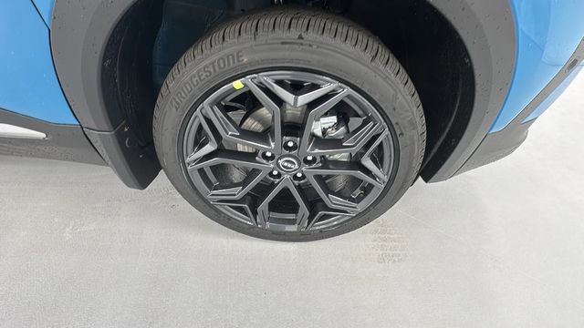 New 2026 Nissan Kicks SR w/ Cold Weather Package image 9