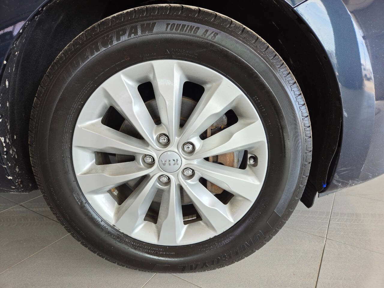 Used 2017 Kia Sedona EX image 23