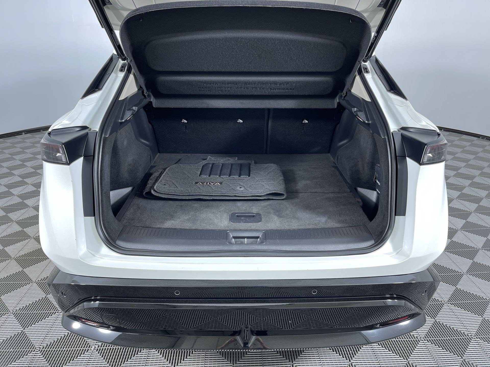 Certified 2024 Nissan Ariya AWD image 25