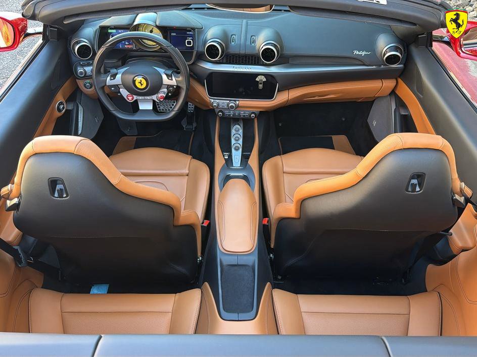 Used 2019 Ferrari Portofino image 17