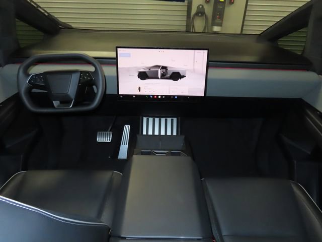 Used 2024 Tesla Cybertruck AWD Crew Cab image 12