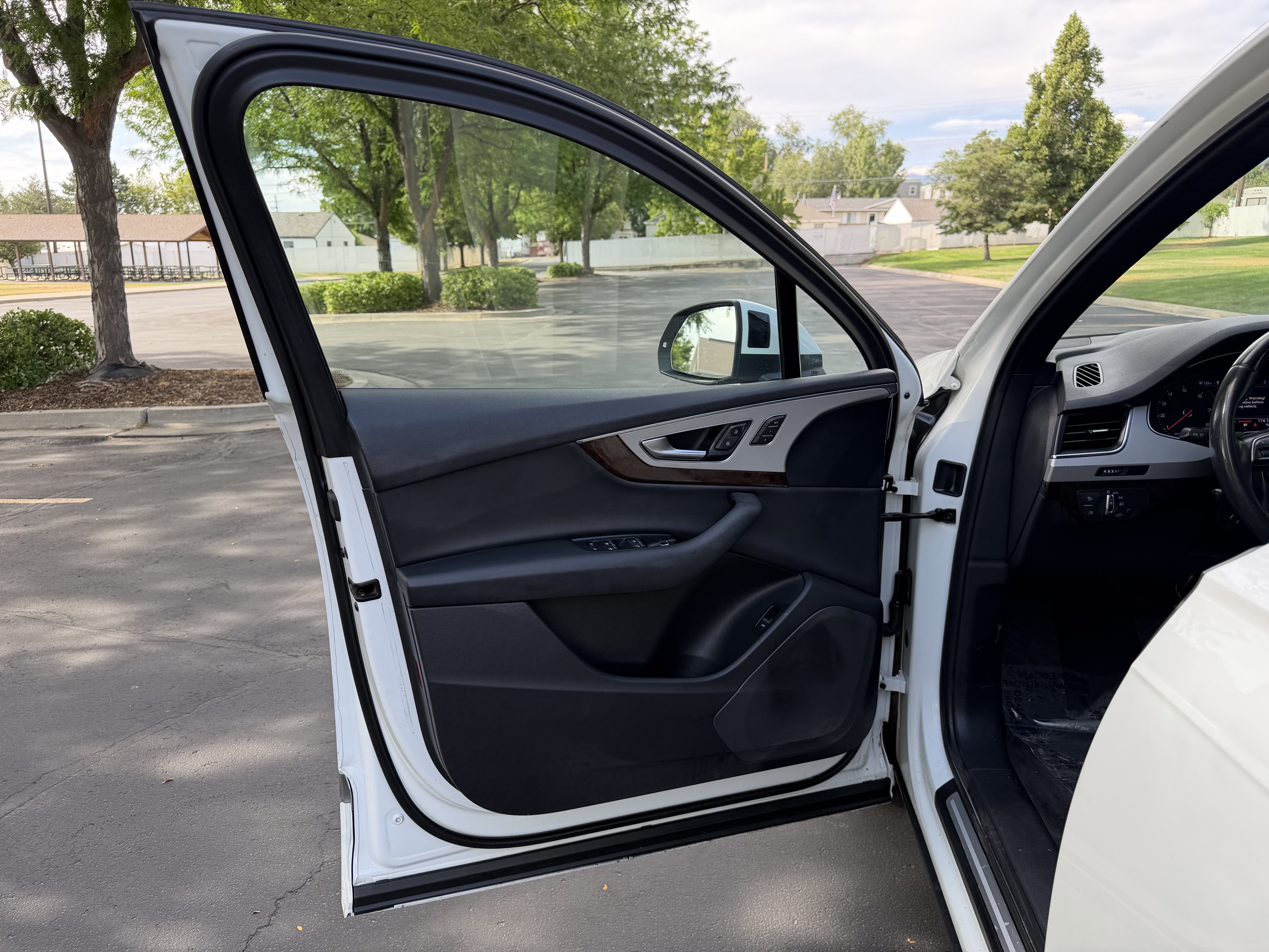Used 2019 Audi Q7 2.0T Premium w/ Convenience Package AWD/4WD image 18