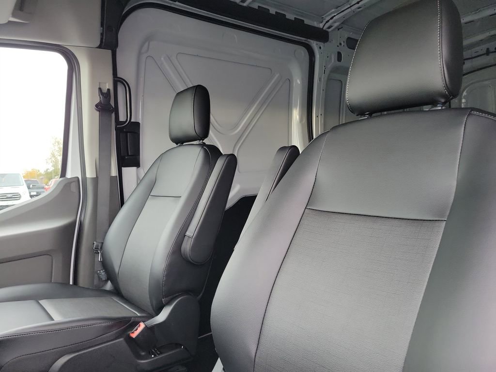 New 2026 Ford Transit 250 148 Medium Roof image 23