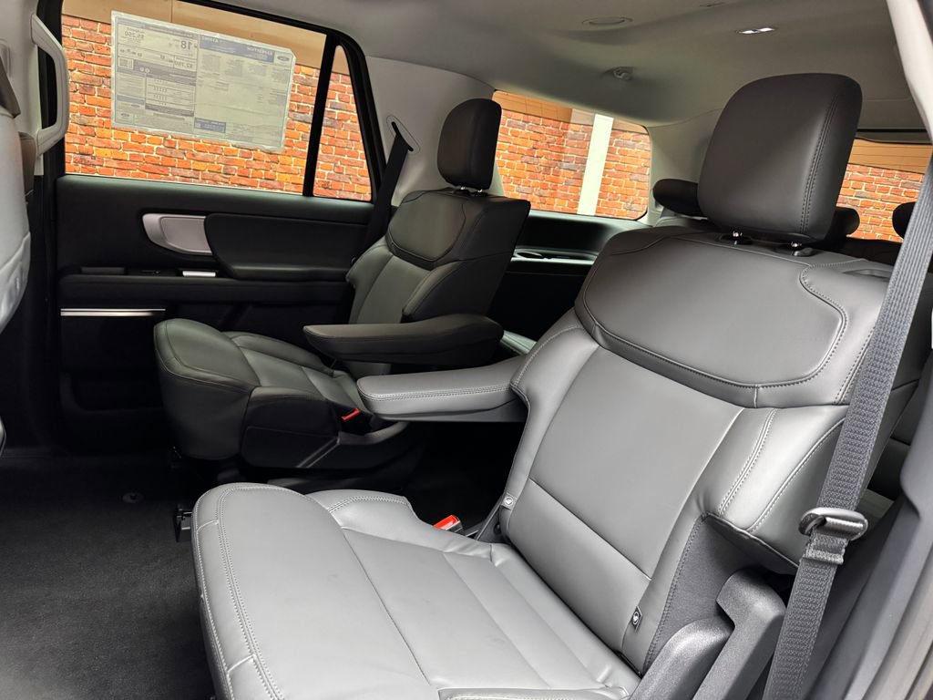 New 2026 Ford Expedition Active AWD/4WD image 26