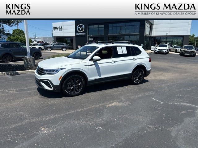 Used 2024 Volkswagen Tiguan SE