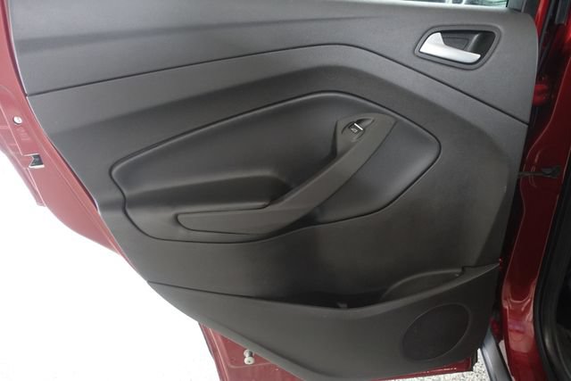 Used 2019 Ford Escape SE FWD image 19